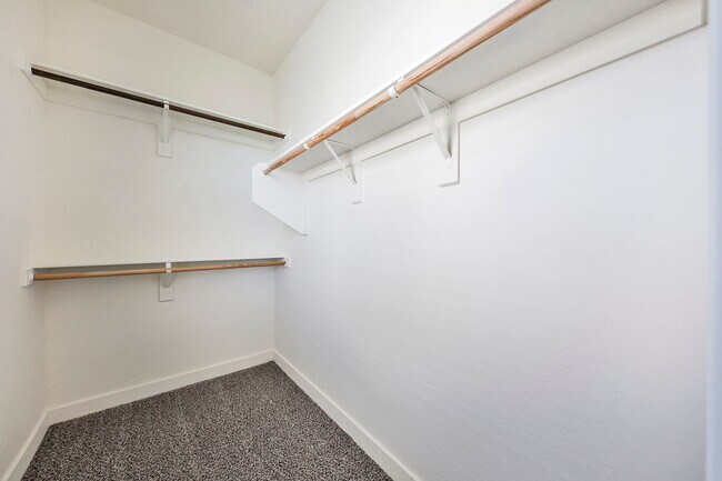 Building Photo - 2327 S Wycliff Cir