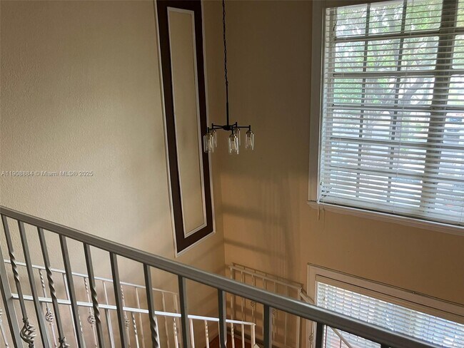 Building Photo - 8500 SW 109th Ave