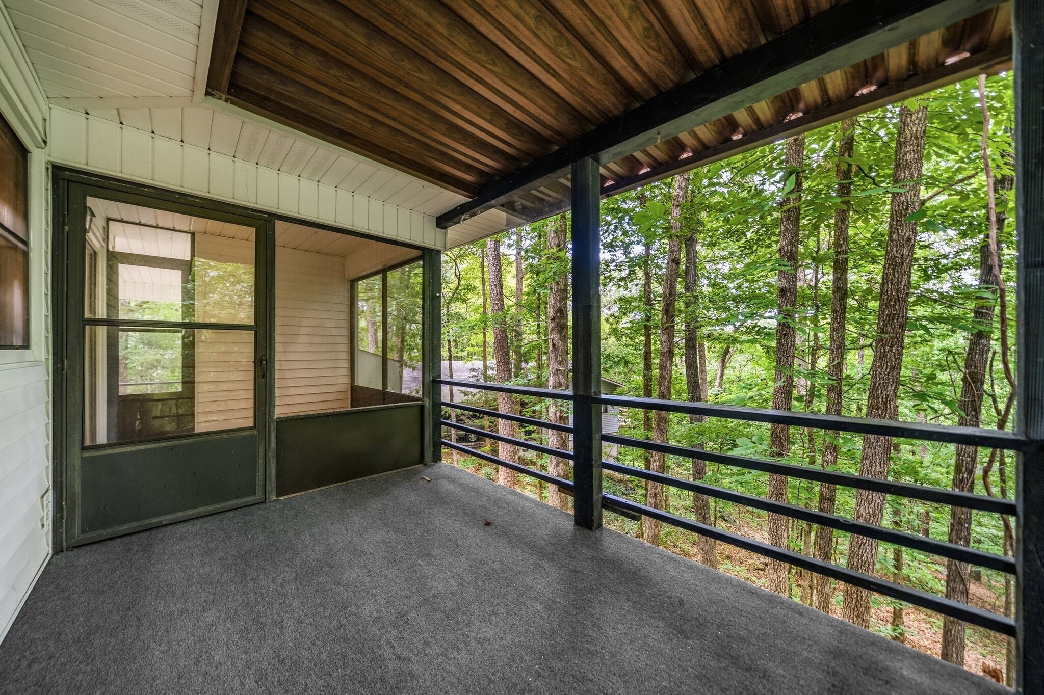 Building Photo - 11 Vitoria Ln