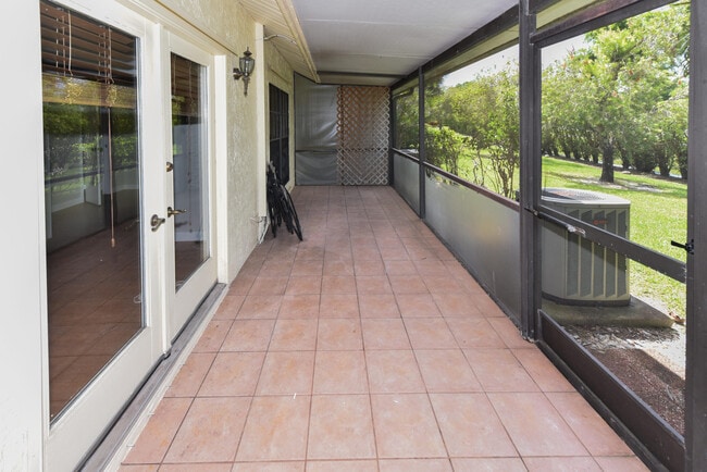 Building Photo - 10298 Hidden Springs Ct