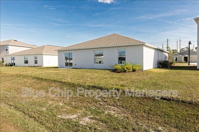 Building Photo - 2295 Green Valley St