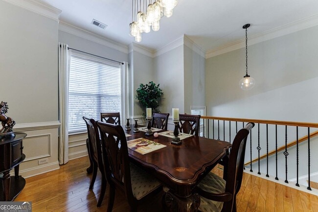 Building Photo - 2022 Cobblestone Cir NE