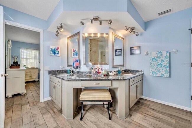 Building Photo - 11768 W Riverhaven Dr