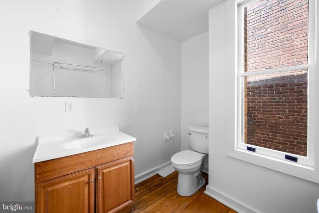 Building Photo - 3314 Auchentoroly Terrace