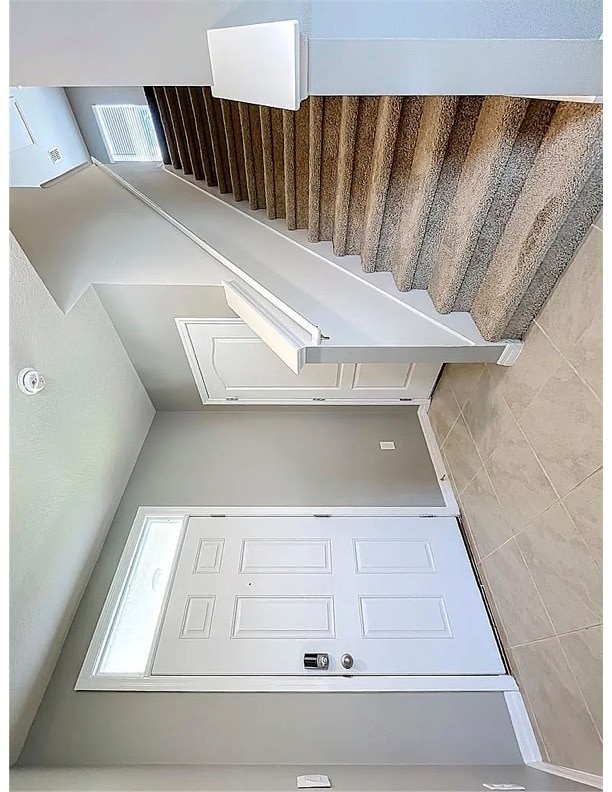 Building Photo - 2553 Shamrock St