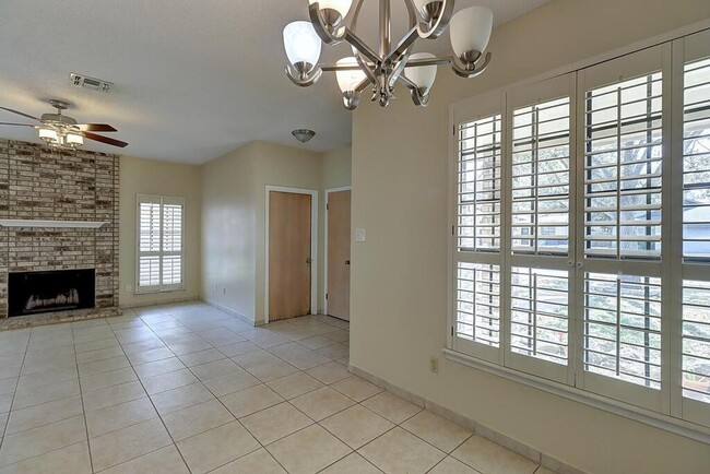 Building Photo - 7126 Windbrook Ln