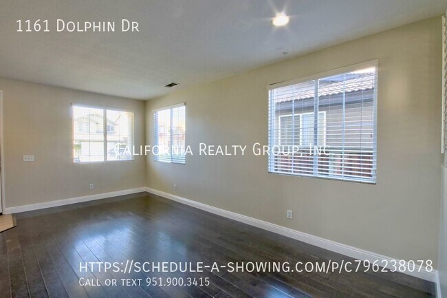 Building Photo - 1161 Dolphin Dr