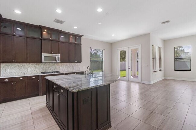 Building Photo - Estancia 4 Bed / 2.5 House Home for Lease!