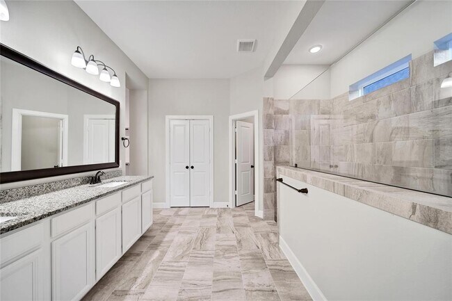 Building Photo - 32193 Park Plains Dr