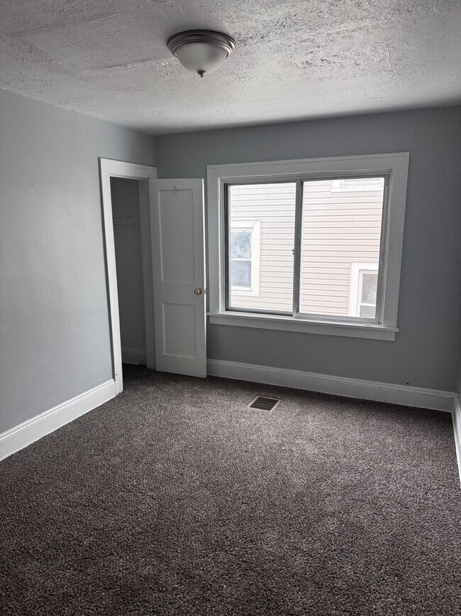 Building Photo - 1007 Elbon Rd