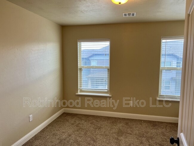 Building Photo - 3609 Autumn Colors Dr