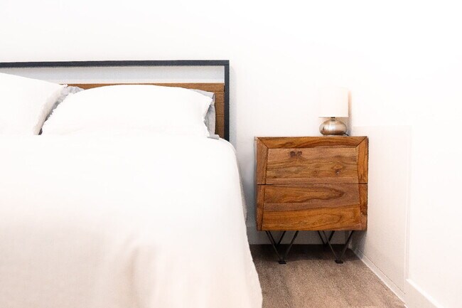 Building Photo - Stylish Furnished Loft Steps from Downtown