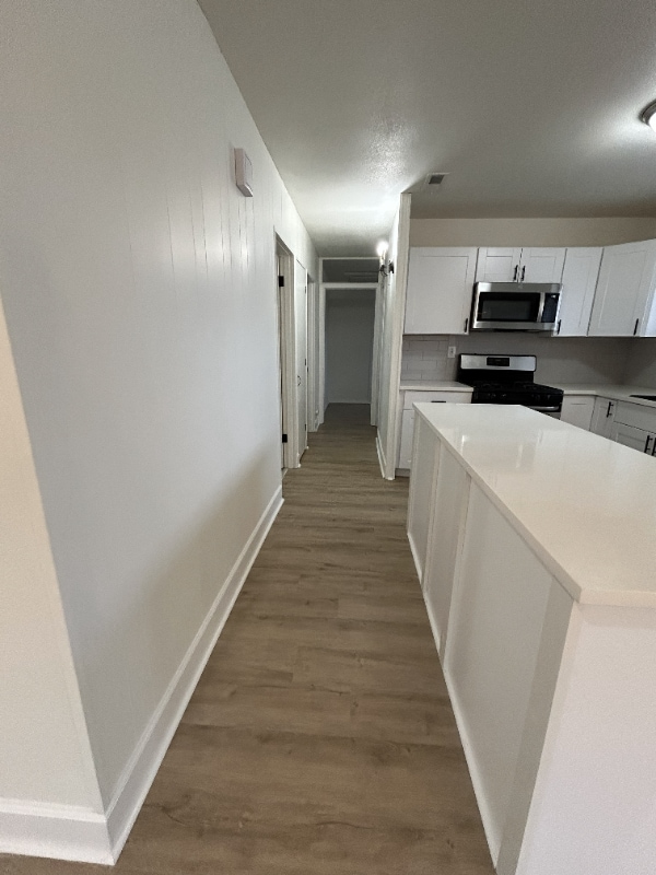 Building Photo - 2407 Duportail St