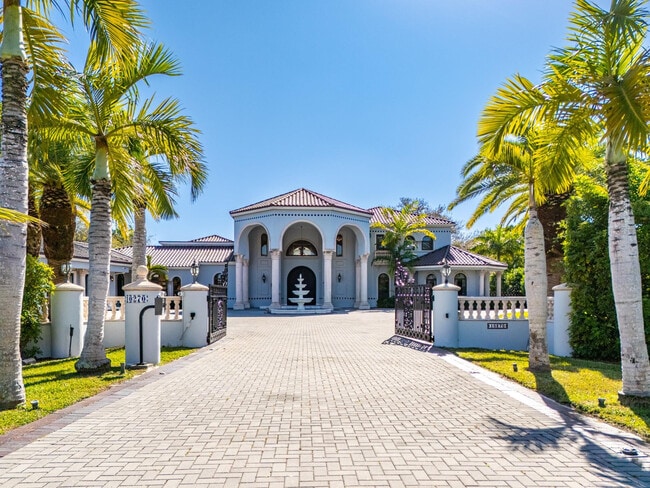 Building Photo - 10270 SW 58th St