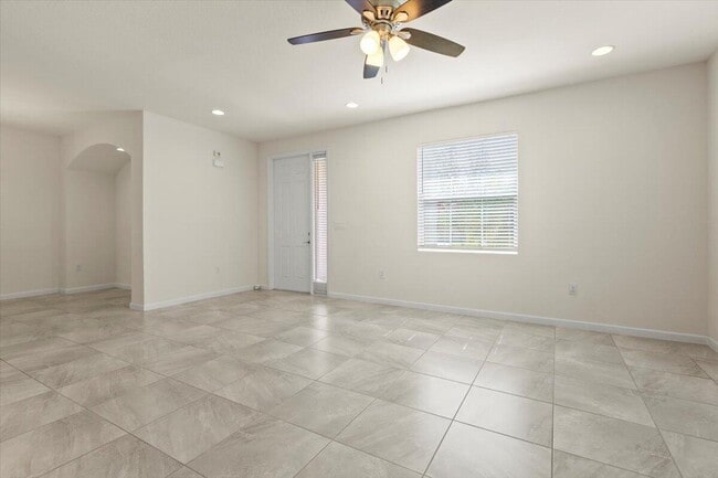 Building Photo - 12133 SW Aventino Dr