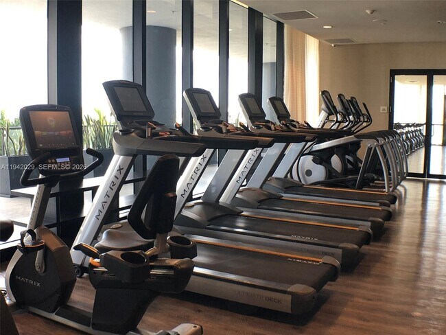 Building Photo - 5252 NW 85th Ave