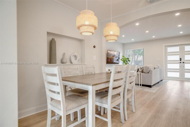 Building Photo - 2969 SW 20th St