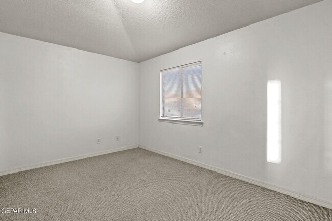 Building Photo - 1476 Luz De Sol Dr