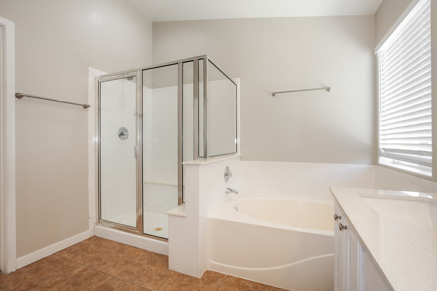 Building Photo - 3388 Termination Ct