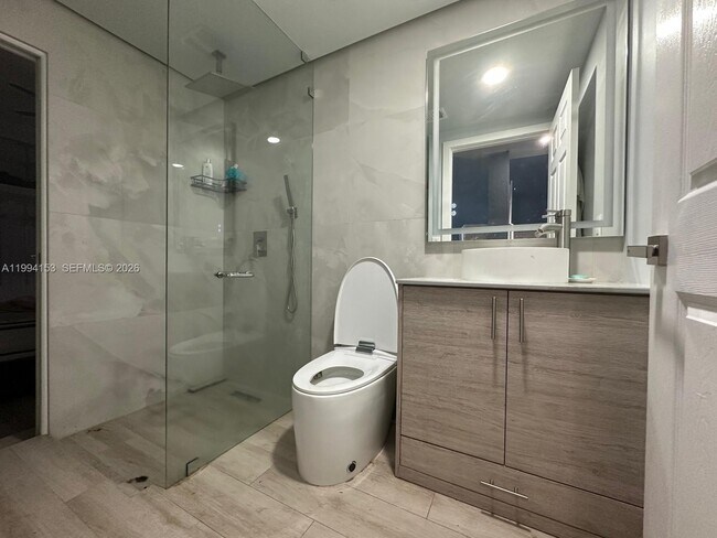 Building Photo - 11369 NW 73rd Terrace