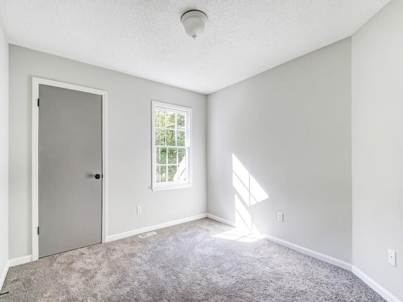 Building Photo - 5046 Nebo Rd