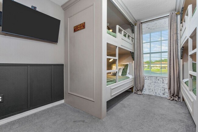 Building Photo - Stunning 4BR Resort Home in Four Corners, ...