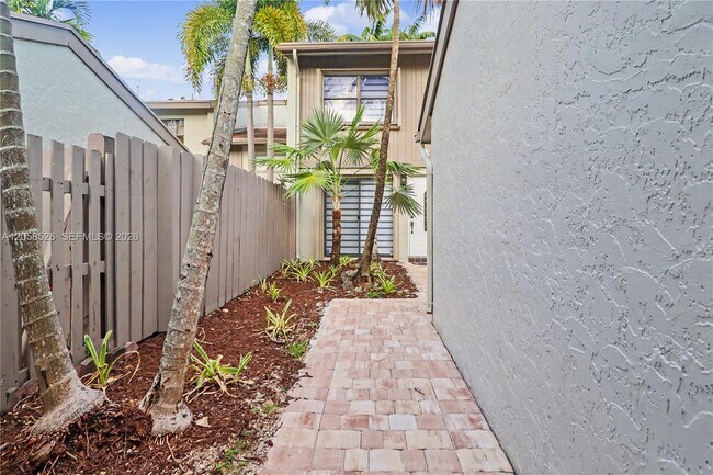 Building Photo - 11459 SW 110th Ln