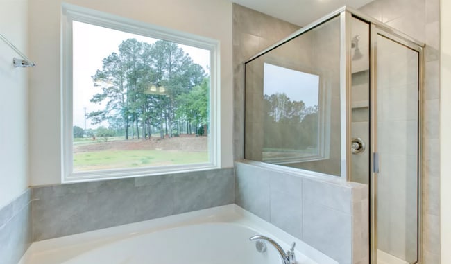 Building Photo - Available Now - Beautiful Open Floorplan 3...