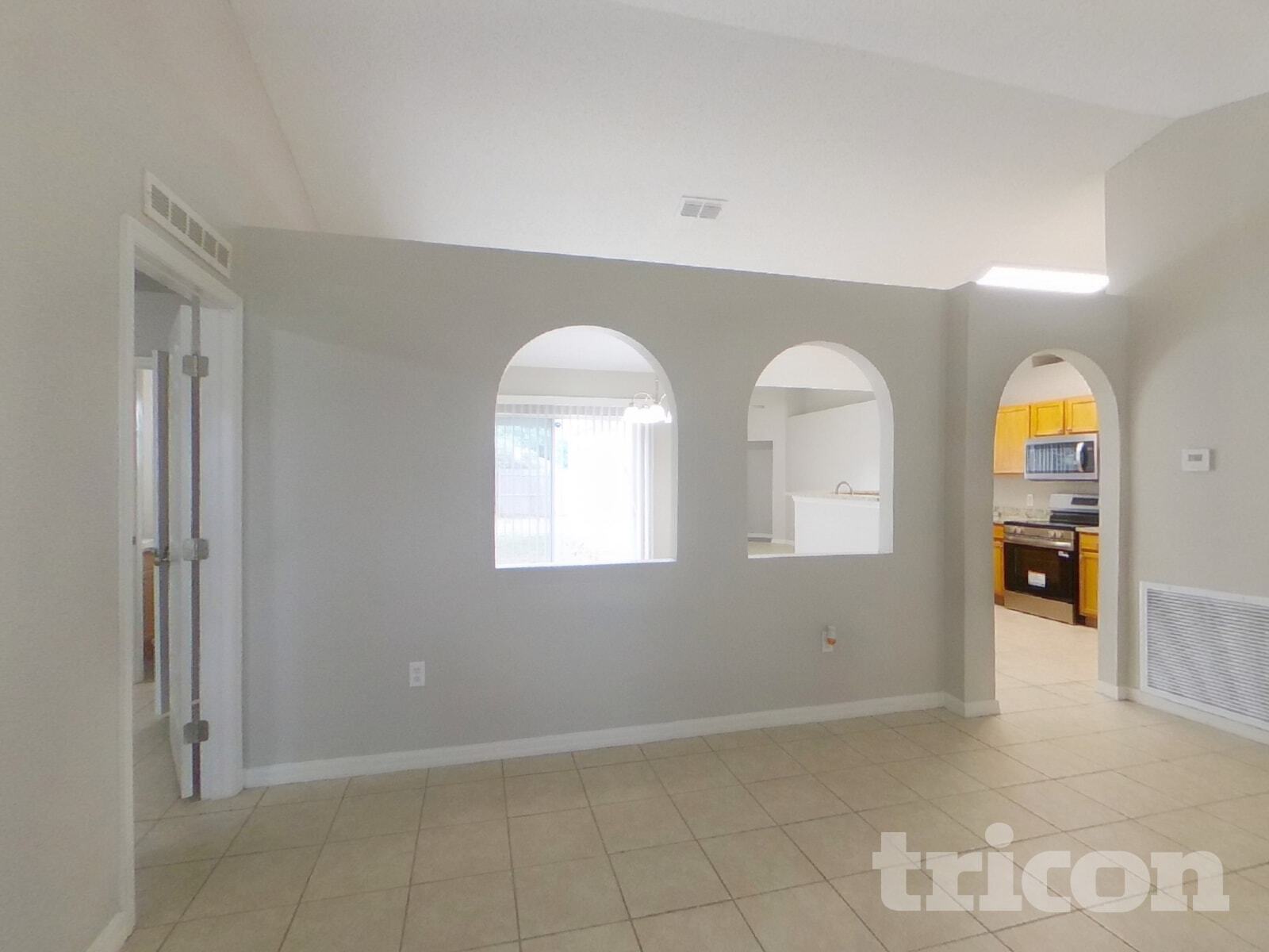 Building Photo - 810 Ognon Ct