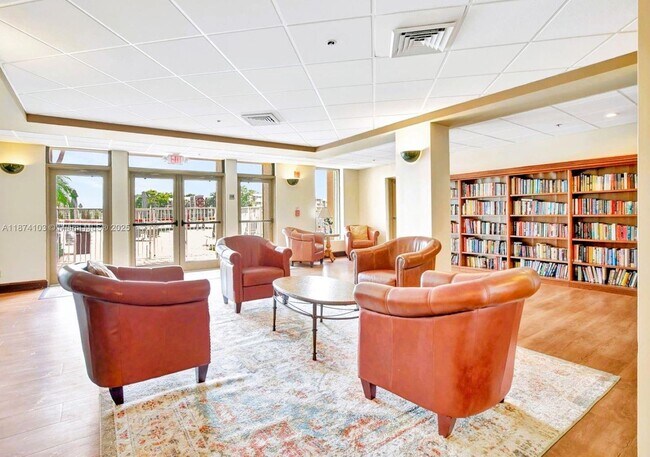 Building Photo - 9510 Seagrape Dr