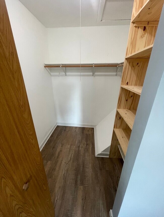 Building Photo - 1202 Spur Ct