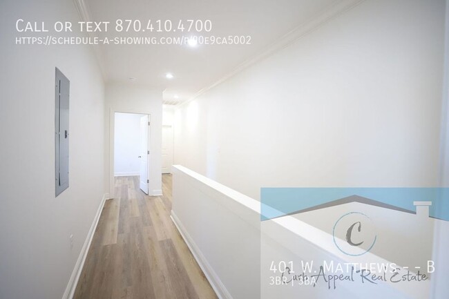 Building Photo - Luxury 3 bed, 2.5 bath duplex near St. Ber...