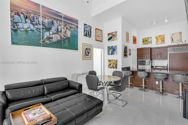Building Photo - 475 Brickell Ave