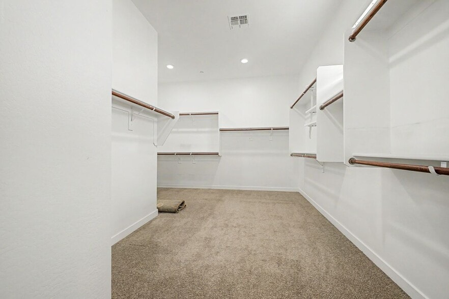 Building Photo - 31465 N 126th Ln