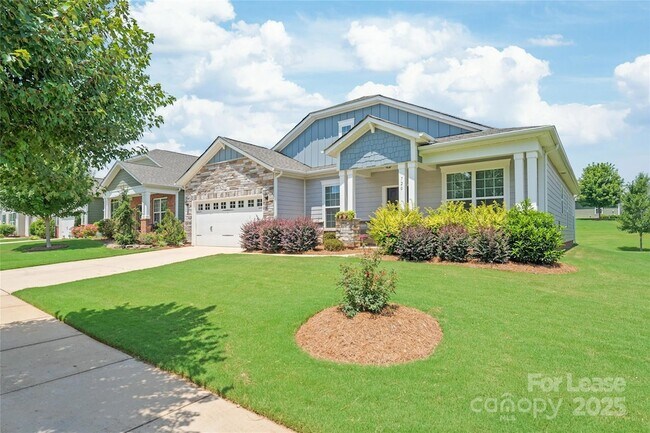 Building Photo - 720 Wood Lily Dr