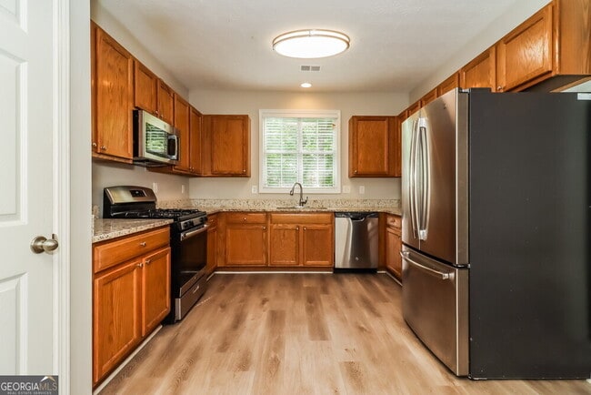Building Photo - 7106 Hillcrest Chase Dr SW