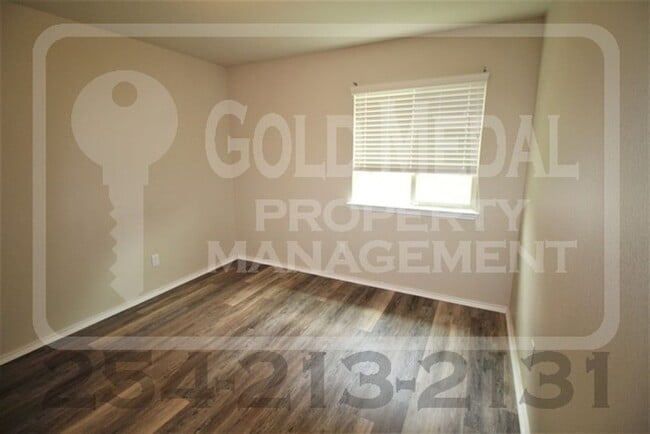 Building Photo - 6409 Cool Creek Dr