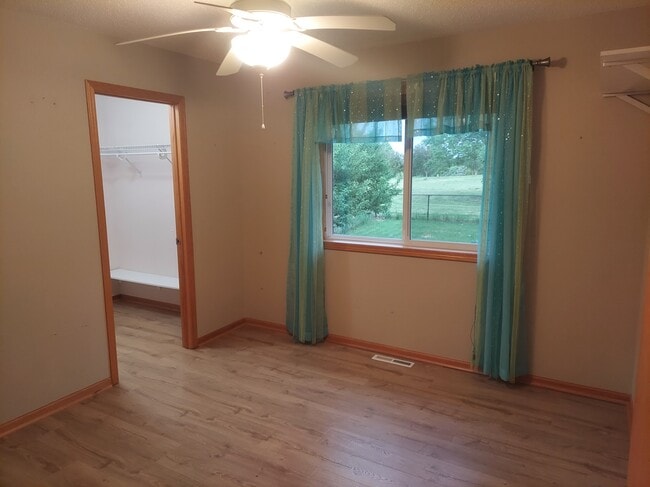 Building Photo - 5176 54th Ave NW