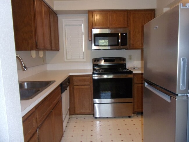 Building Photo - 2500 NW Princess St