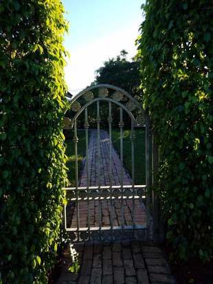 Building Photo - 2700 Spanish River Rd