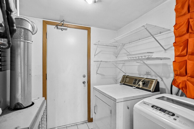 Building Photo - 16410 Brementowne Rd