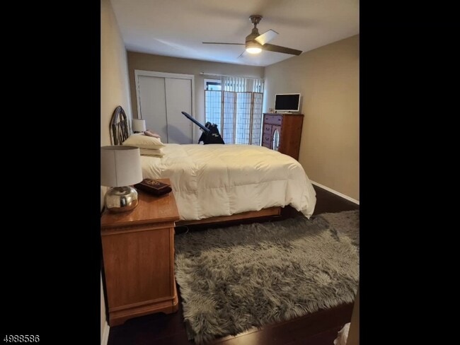 Building Photo - 64 Sycamore Ct