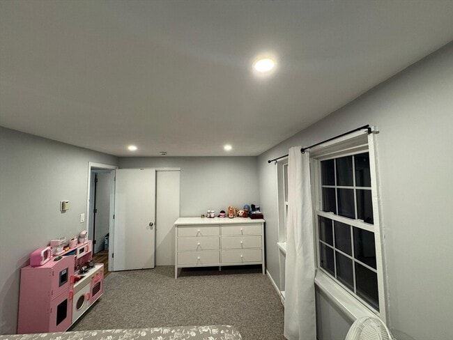 Building Photo - 53 Swanson Ct