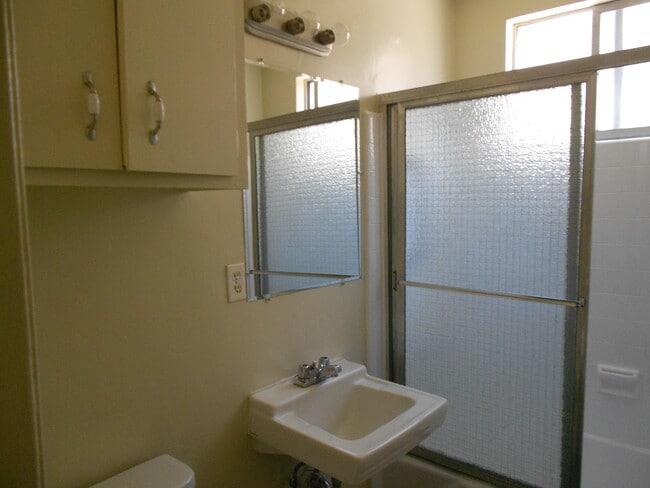 Floorplan - 3721 Midvale Ave