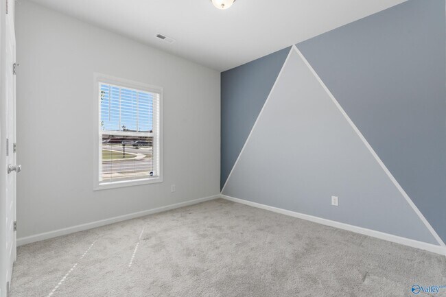 Building Photo - 100 Sartain St