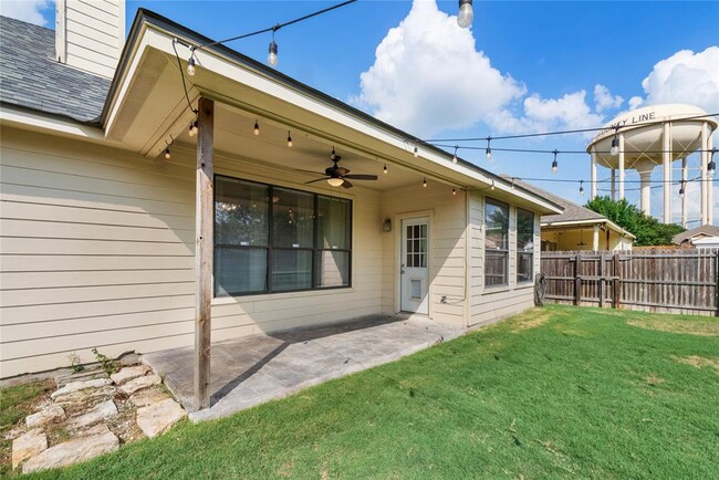Building Photo - 1155 Star Meadow