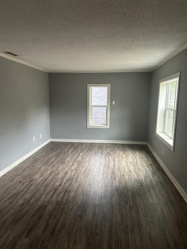 Building Photo - 130 Everglades Blvd