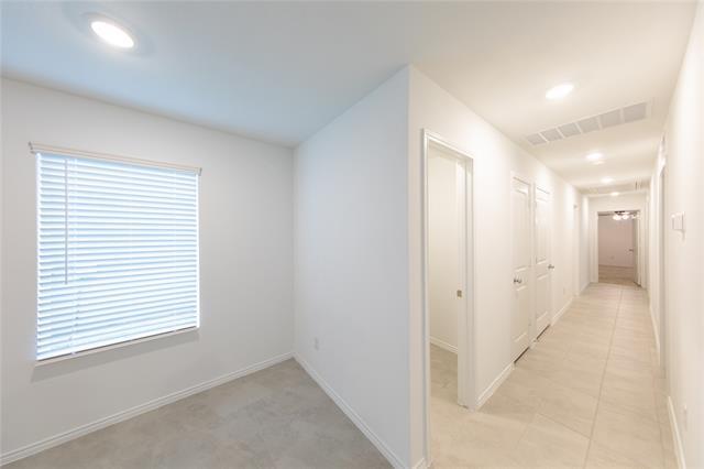 Building Photo - 230 Sunflower St