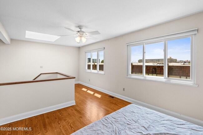 Building Photo - 450 Ocean Blvd