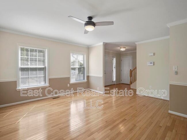 Building Photo - 125 Amelia Dr